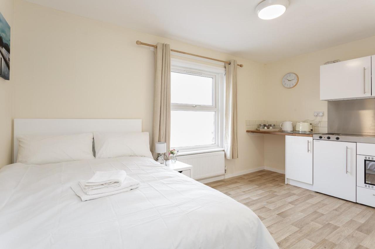 Blackberry - Stylish Self-Contained Flats In Soton City Centre 南安普敦 客房 照片