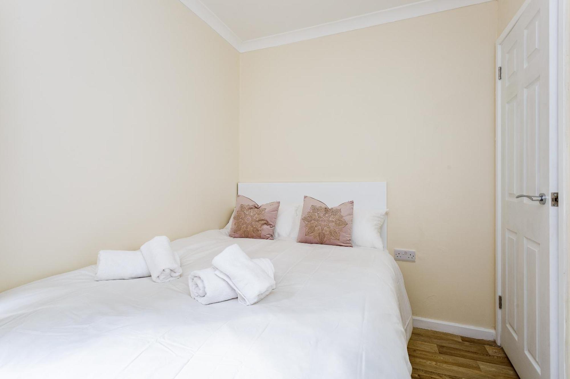 Blackberry - Stylish Self-Contained Flats In Soton City Centre 南安普敦 客房 照片